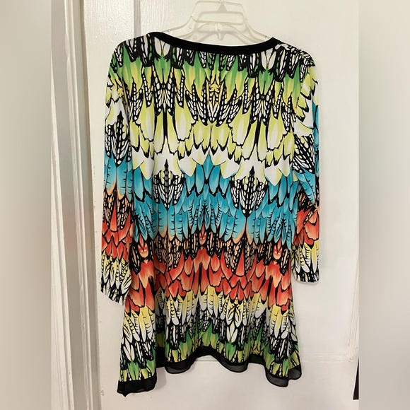 Peter Nygard Colorful Feather Pattern Blouse size Large - Picture 4 of 8